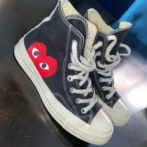 COMME DES GARCONS PLAY